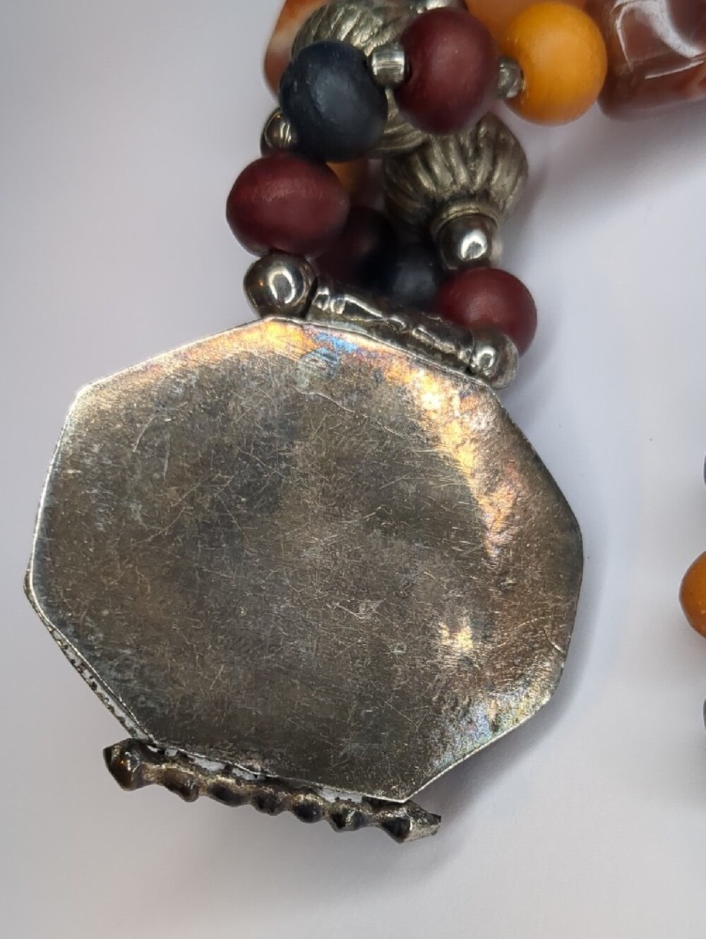 Vintage Tibetan Medallion Necklace Orange & Wood Beaded Gau Box - Picture 7 of 11
